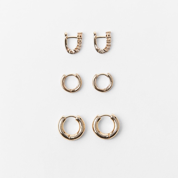 Zara Jewelry - Zara limited edition golden metallic hoops earrings set